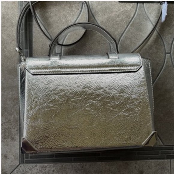 Michael Kors Manhattan Medium School Satchel - Picture 4 of 15